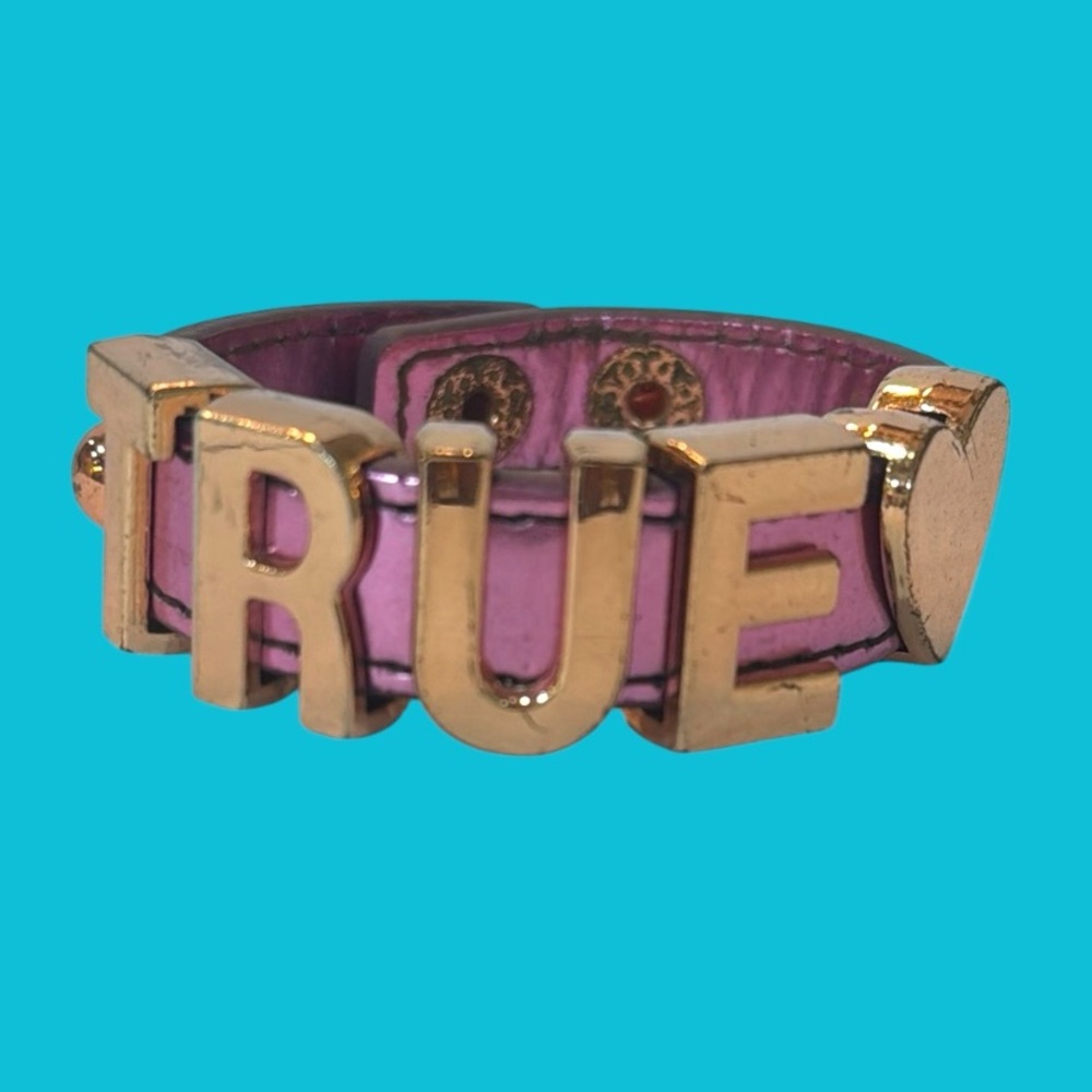 BCBGeneration “ True ♡︎“ Purple Leather Snap Bracelet